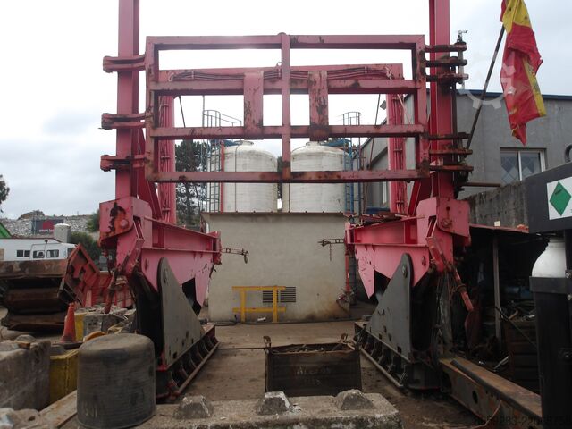 Container tipping system A-WARD UO20