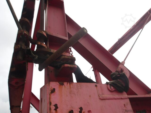 Container tipping system A-WARD UO20
