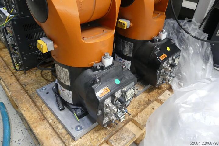 KUKA industrial robot + KR C4 controller Kuka KR 10 R 1100 sixx
