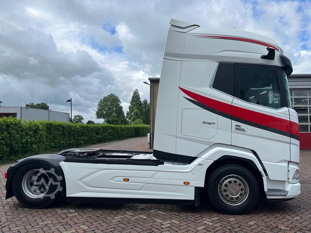 Standard-SZM DAF XG+ 530 FT
