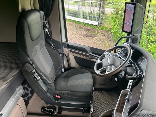 Standard-SZM DAF XG+ 530 FT
