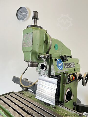 Universal milling machine with variable feed Deckel FP1