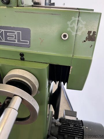 Universal milling machine with variable feed Deckel FP1