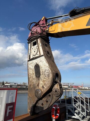 Kettenbagger mit Schrottschere Caterpillar 330 GC