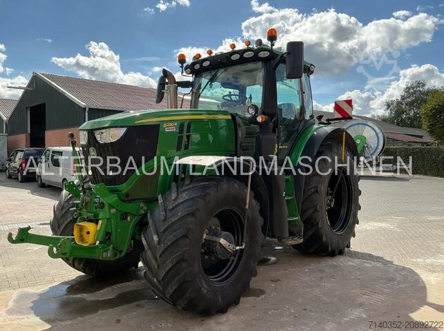 Traktor John Deere 6230R