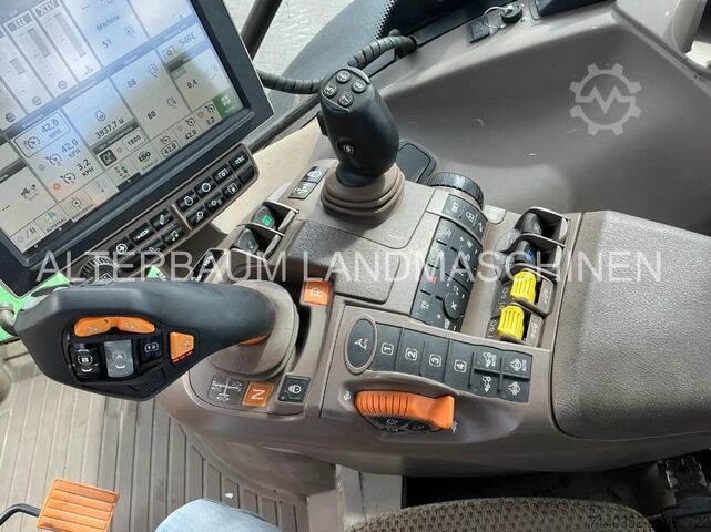 Traktor John Deere 6230R