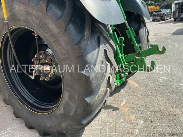 Traktor John Deere 6230R