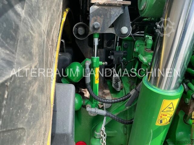 Traktor John Deere 6230R