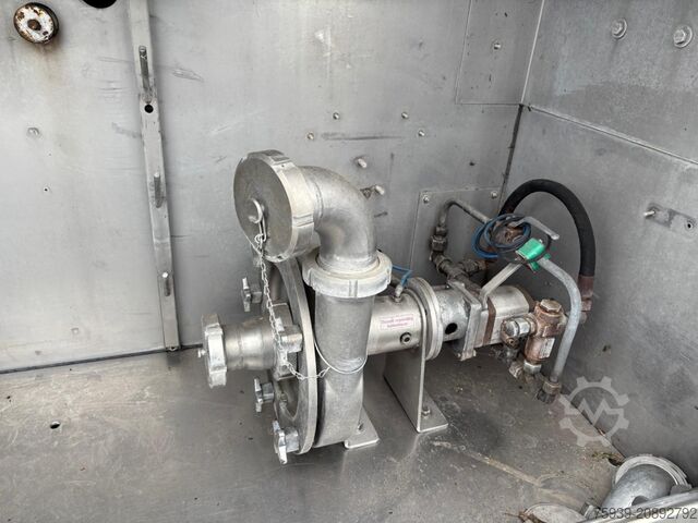 Tanker truck MAN TGA 26.360  Edelstahltankaufbau