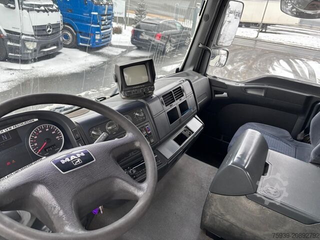 Tanker truck MAN TGA 26.360  Edelstahltankaufbau