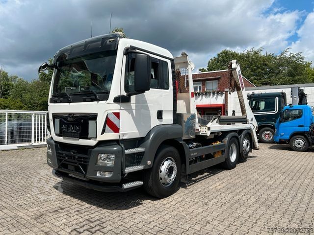 Skip truck MAN 26.420 TGS Multilift Absetzkipper