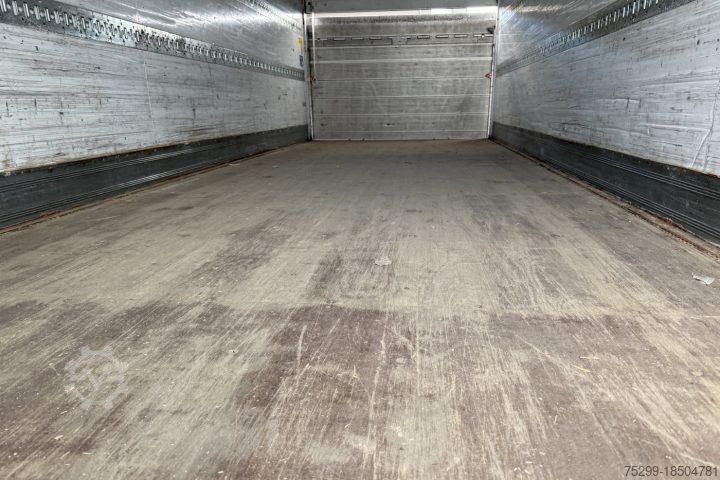 Trailer Schwarzmüller PA 2/E Koffer mit HB / Swiss-Vehicle