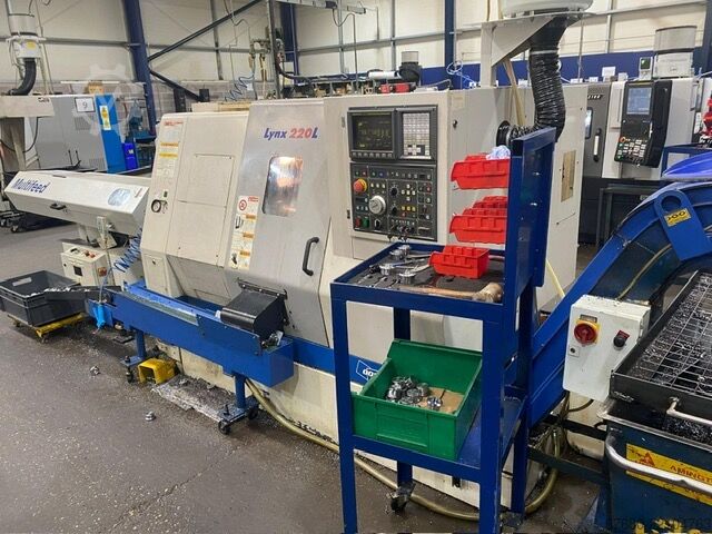 CNC lathe Doosan Lynx 220 LC