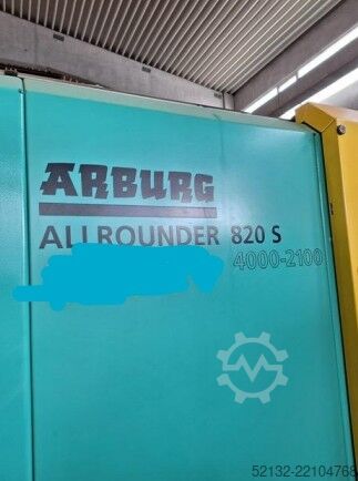 Injection molding machine Arburg 820s