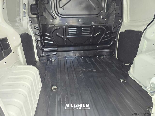 Panel van FIAT FIORINO 2023 MOTORE 1,3MJT KM 44000