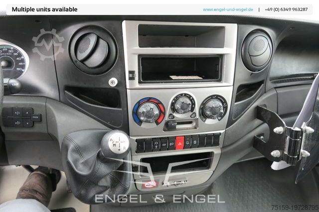 Box van iveco Daily 35 S11 C30C AUTOMATIK KAMERA MAXI Regale DURCHGANG