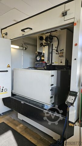 Wire eroding machine FANUC Alpha 1iC XL