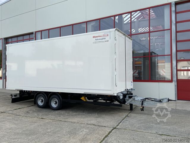 Box trailer Möslein TKO 105 D 7m weiß  Tandem- Koffer, Durchladbar, -- Neufahrzeug --