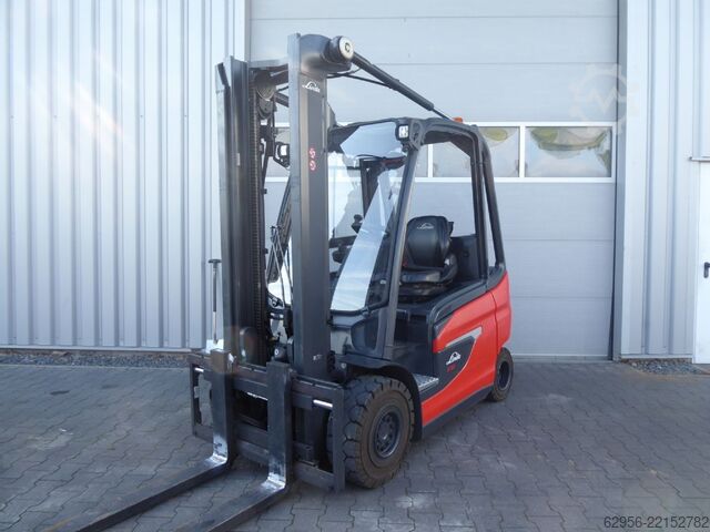 Elektro 4 Rad-Stapler Linde E30-01
