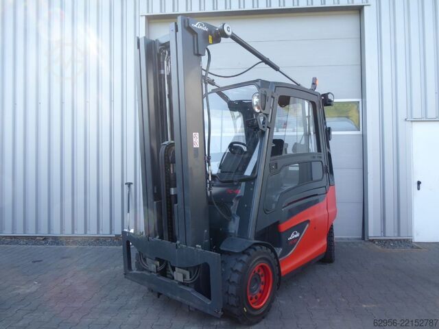 Elektro 4 Rad-Stapler Linde E45HL-01/600