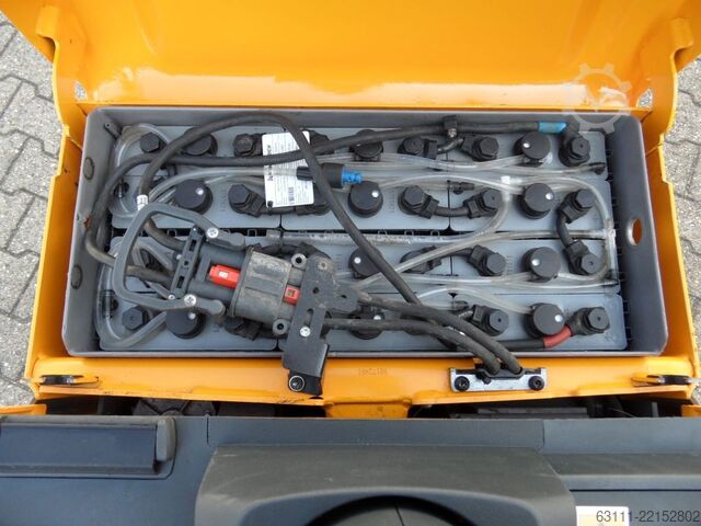 Electric Pallet Truck Jungheinrich ERE 225 - feste Plattform - 2017