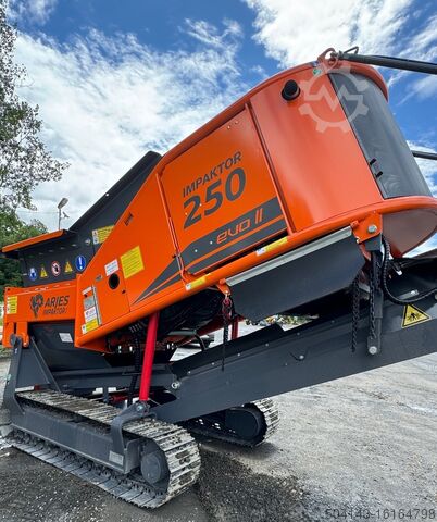 Twin-shaft shredder ARJES Impaktor 250 EVO 2 + 1 set paddle shafts