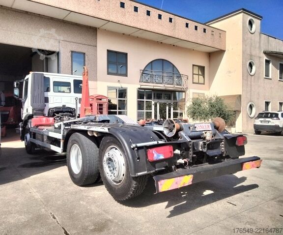Demontierbarer Haken Iveco AD 260S46 Y/PS