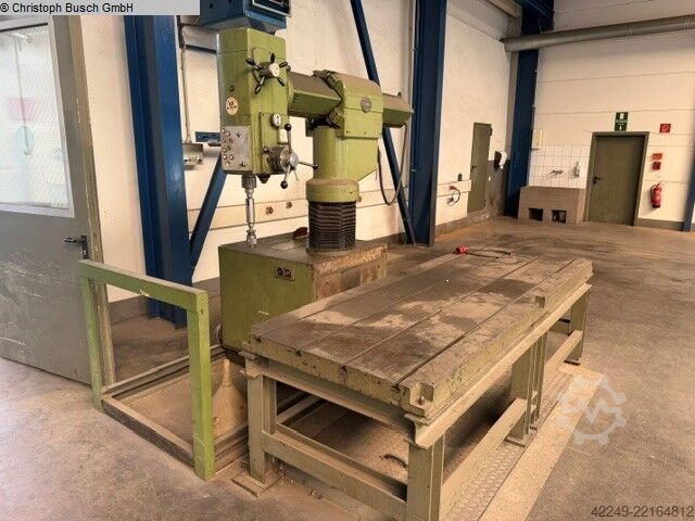 Schnellradialbohrmaschine DONAU SR3