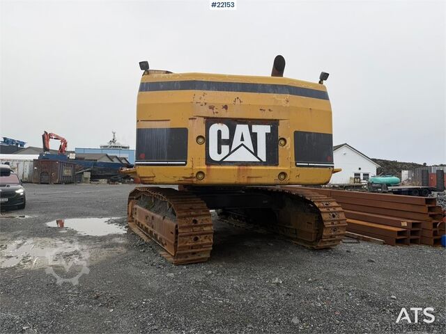 Crawler excavator CAT 365C excavator with tooth bucket