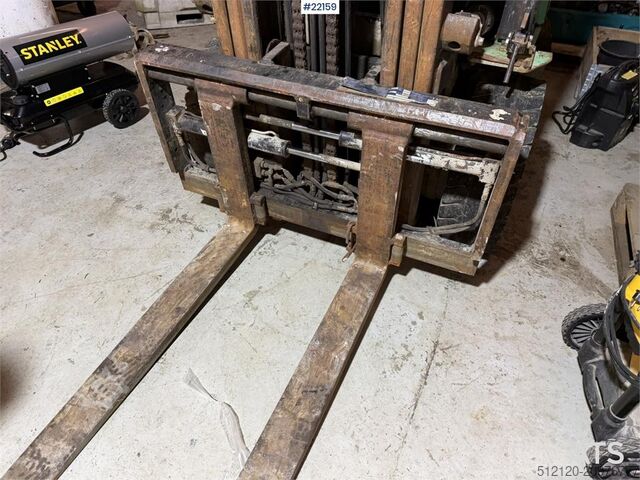 Forklift Mitsubishi FD30N forklift with side shift