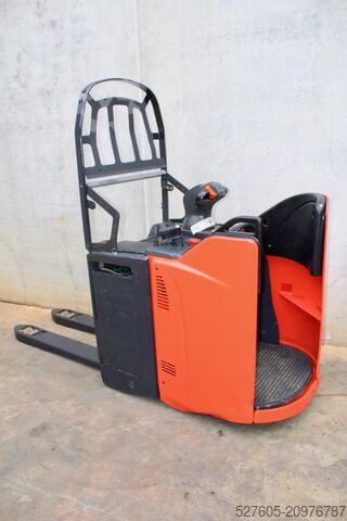 Pallet truck Linde T 20 SP