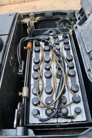 Pallet truck Linde T 20 SP