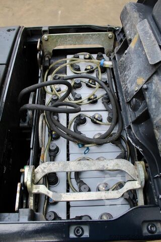 Pallet truck Linde T 20 SP