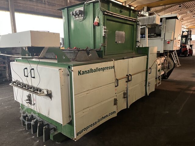Ballenpresse Europress Umwelttechnik GmbH EP 6000 V5 - Hakenliftmobil