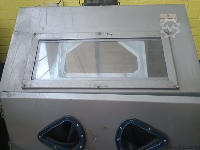 Manual blast cabinet with dust extractor Guyson GE6