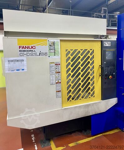 Vertikal-Bearbeitungszentrum + DDR-Rundtisch FANUC ROBODRILL D21LIB5 + DDR-T