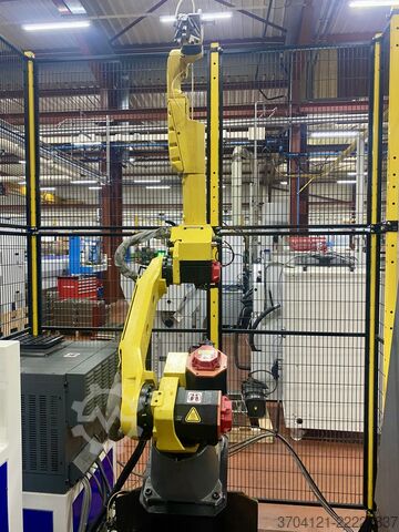 Industrial robot fanuc M-10iA/7L