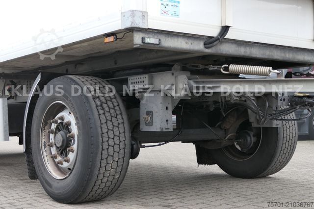 Reefer trailer  Geser TKA 18 Kühlkoffer Carrier Vector LBW
