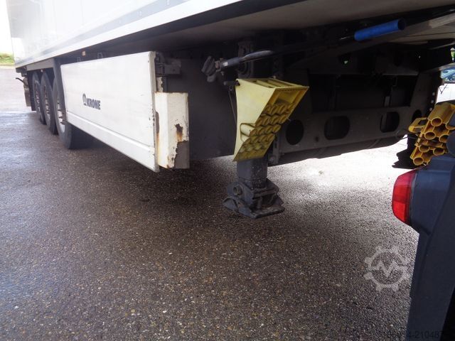 Kühlauflieger KRONE SD Carrier Trennwand Liftachse Doppelstock