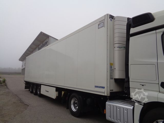 Kühlauflieger KRONE SD Carrier Doppelstock Trennwand Liftachse