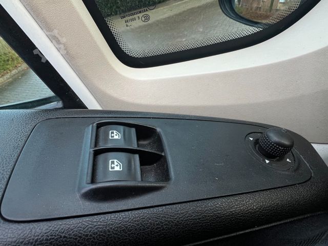 Transporter mit Kipper CITROEN Jumper 2.2 Hdi Doppelkabine Dreiseitenkipper Ahk