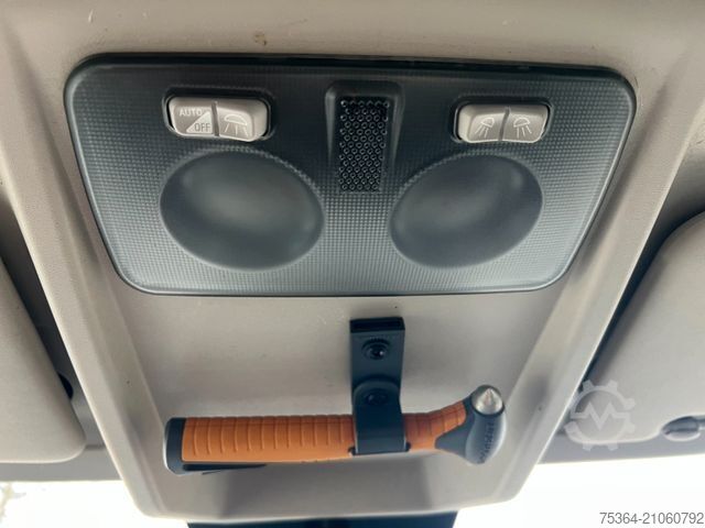 Transporter mit Kipper CITROEN Jumper 2.2 Hdi Doppelkabine Dreiseitenkipper Ahk