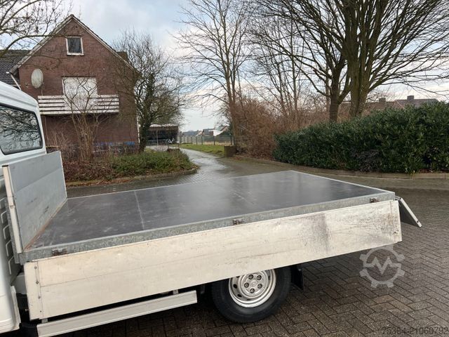 Transporter mit Kipper CITROEN Jumper 2.2 Hdi Doppelkabine Dreiseitenkipper Ahk