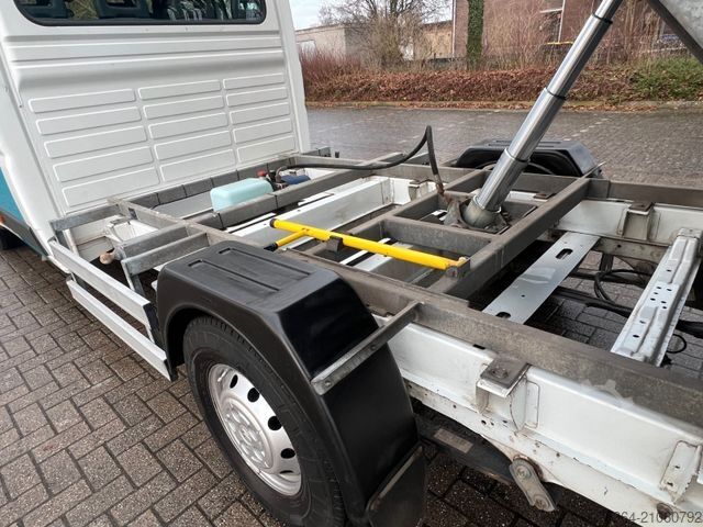 Transporter mit Kipper CITROEN Jumper 2.2 Hdi Doppelkabine Dreiseitenkipper Ahk