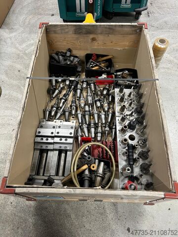 Vertikales Bearbeitungszentrum DECKEL MAHO DMU 60 T