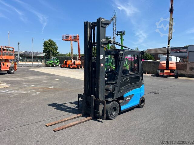 Forklift Linde E30L-01 side-shift 6.62m heating (1846)