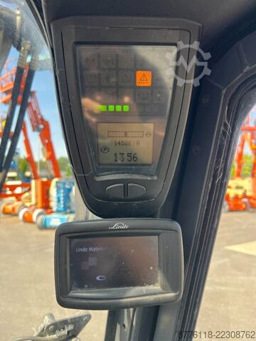 Forklift Linde E30L-01 side-shift 6.62m heating (1846)
