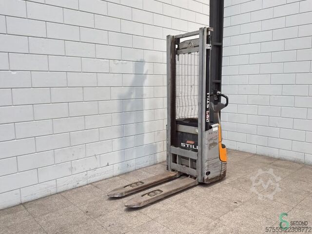 Stacker Still EXV12