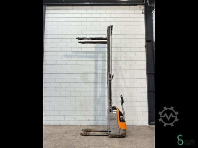 Stacker Still EXV12