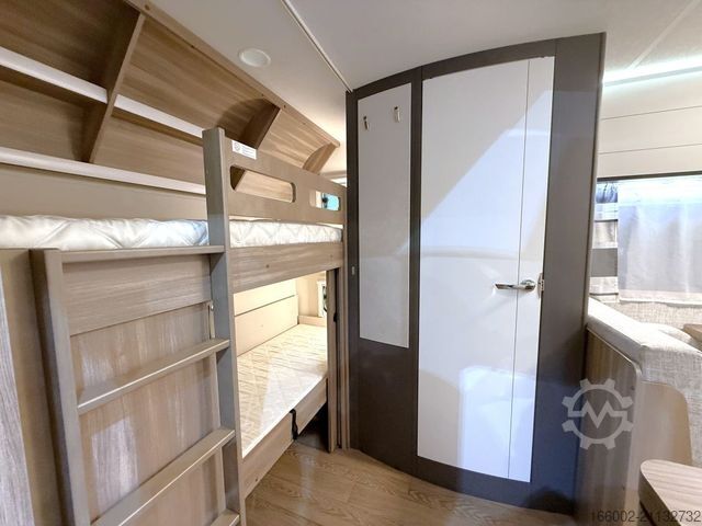 Wohnwagen HOBBY Excellent Edition 490 KMF Garagenklappe